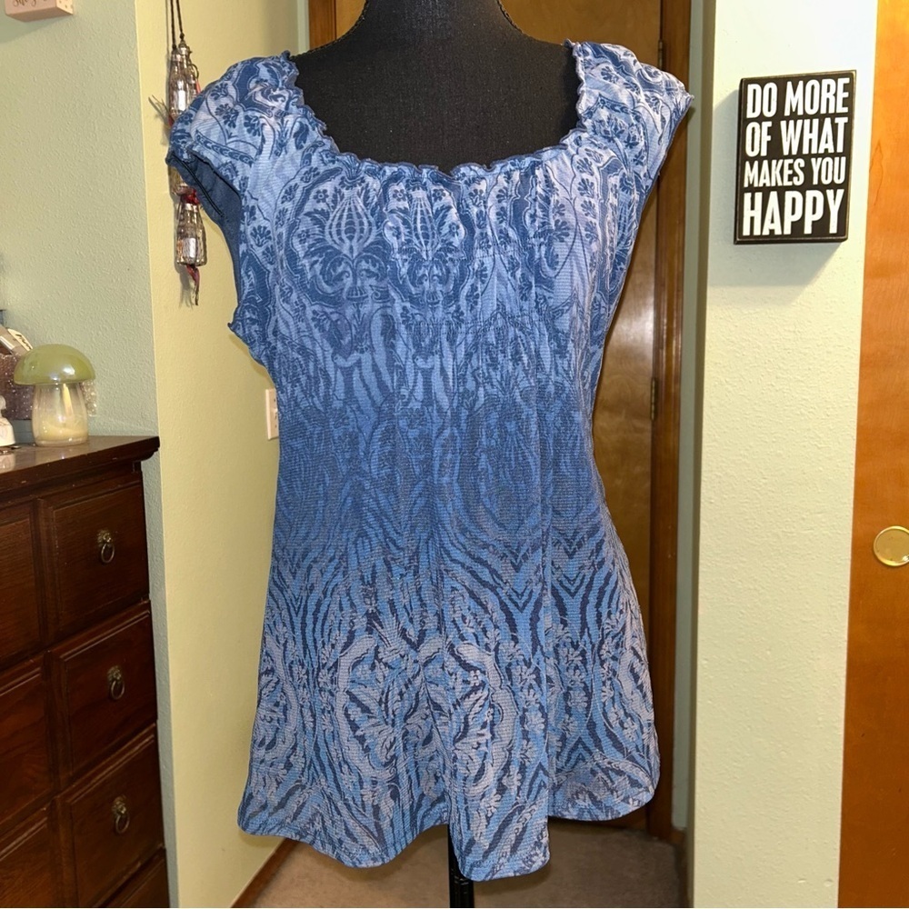 Axcess vintage Y2K blue ombré floral cap sleeve shirt size M ruffles flowy